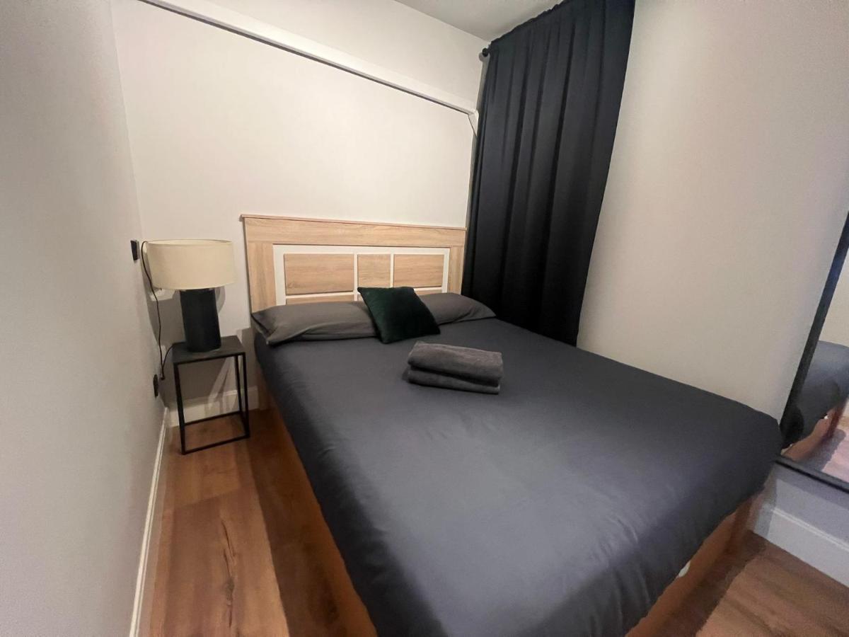 Realbites Accommodations มาดริด ภายนอก รูปภาพ